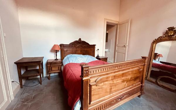 Maison à vendre    7 pièces •  Aigues-Vives