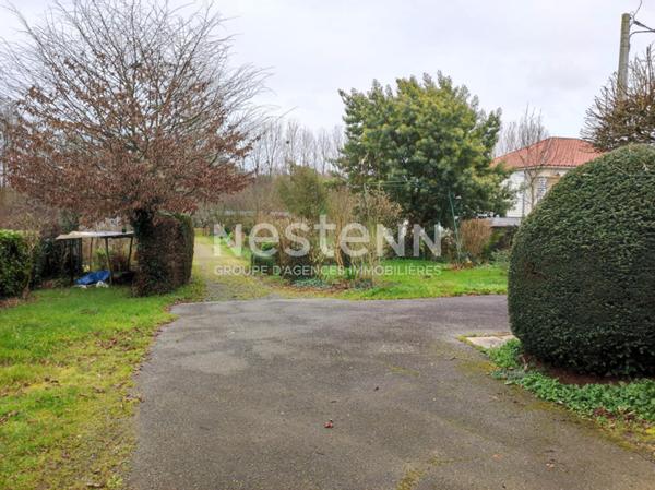 Maison avec étang à La Chapelle Saint Laurent 5 pièce(s)