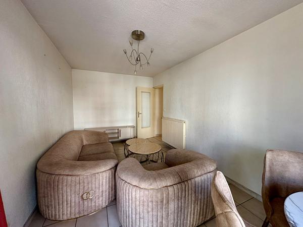 Bel Appartement lumineux 3 pièce(s), balcon, cave sur palier secteur Vertefeuille / Moulin à vent