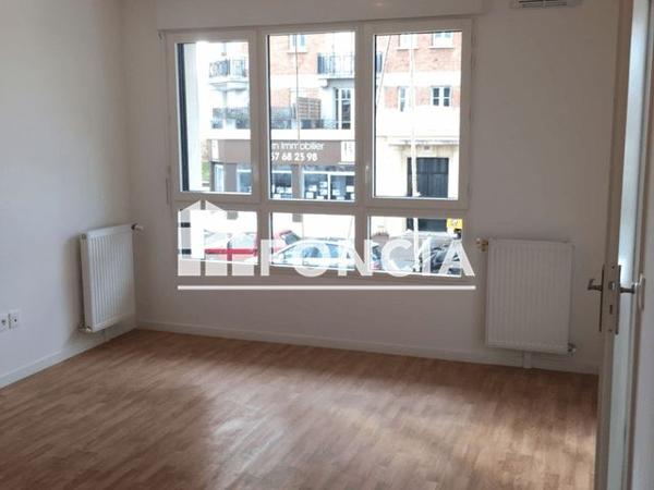 Location Appartement 2 pièces 40.2 m² - 52 BOULEVARD DE VALMY Colombes 92700