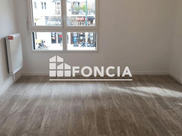 Location Appartement 2 pièces 40.2 m² - 52 BOULEVARD DE VALMY Colombes 92700