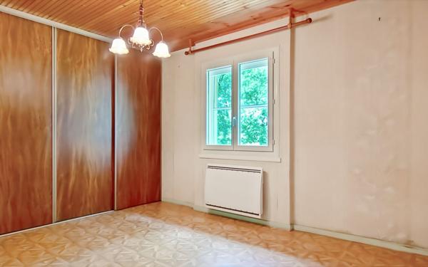 Maison à vendre    4 pièces •  Saint-Antonin-Noble-Val