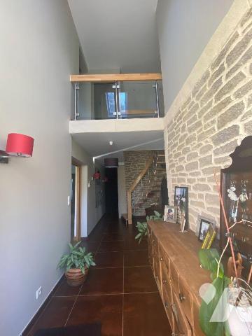 A vendre à Mauriac (CANTAL), dans un quartier résidentiel, à proximité des commerces et service...