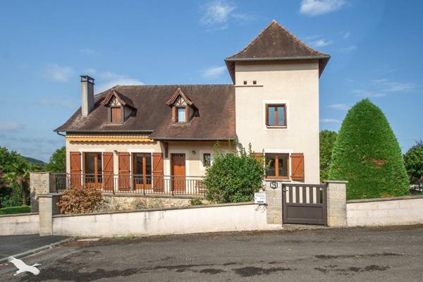 Maison à vendre 288 640 € Figeac 6 p 154 m² DPE D