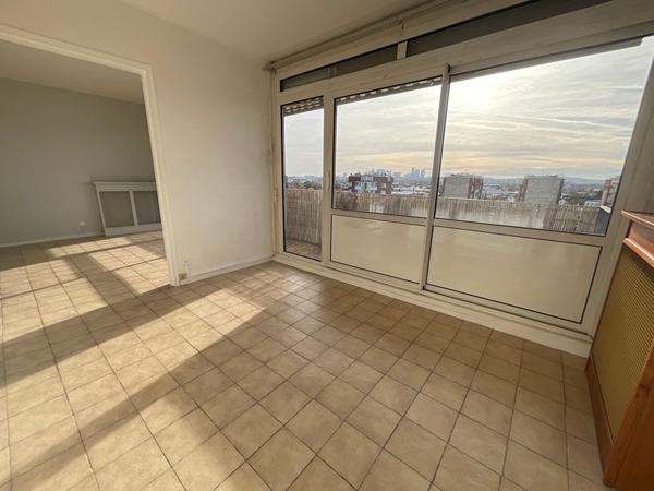 APPARTEMENT HOUILLES - 3 pièces- 67 m2