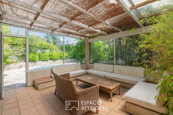 Propriété à fort potentiel avec jardin arboré et piscine à Puyricard