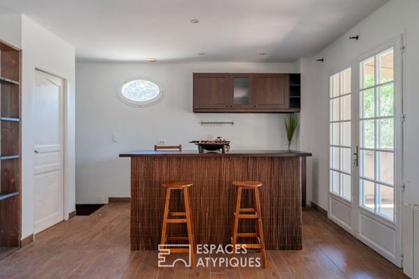 Propriété à fort potentiel avec jardin arboré et piscine à Puyricard