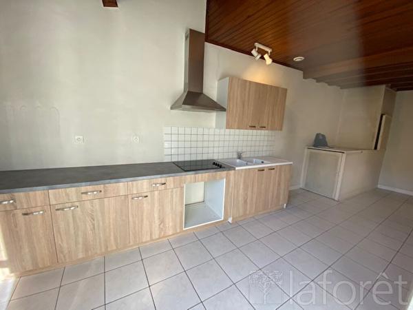Location maison près de LANGON - 2 pièce(s) - 66 m² - 650 €/mois