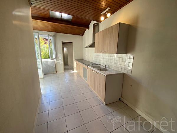 Location maison près de LANGON - 2 pièce(s) - 66 m² - 650 €/mois