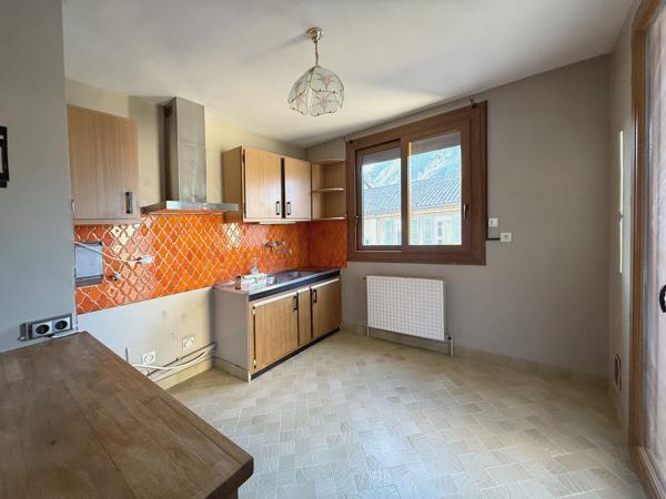 Appartement 5 pièces 3 chambres 90m² Digne-les-Bains (04000)