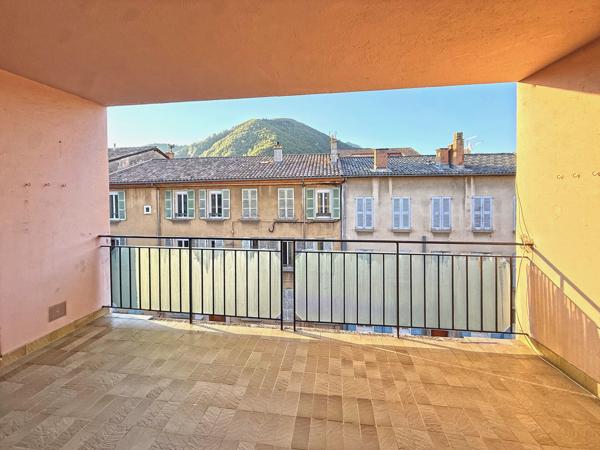 Appartement 5 pièces 3 chambres 90m² Digne-les-Bains (04000)
