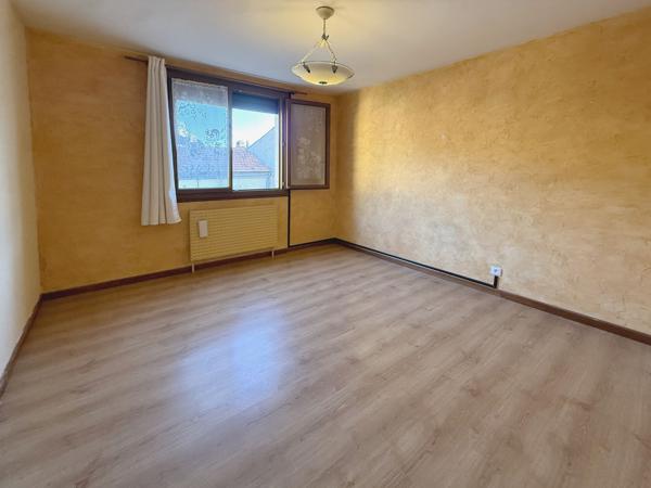Appartement 5 pièces 3 chambres 90m² Digne-les-Bains (04000)