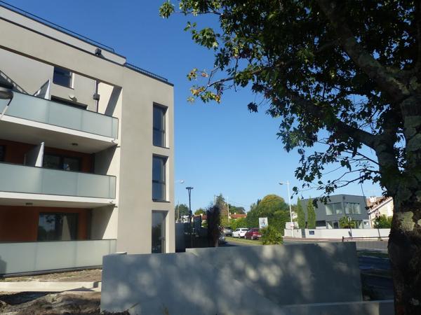 Appartement T2-51 m²-  CENON