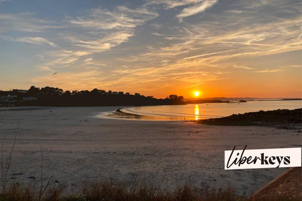 Maison en pierres commerces à pieds I Trévou-Tréguignec I 4 chambres I Visite virtuelle sur demande