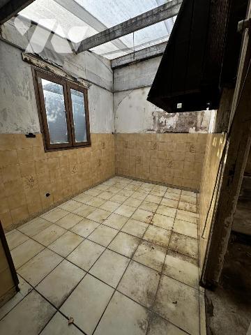 Plain pied à rénover - CHOCQUES 