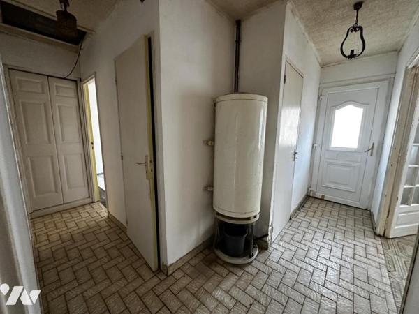 Plain pied à rénover - CHOCQUES 