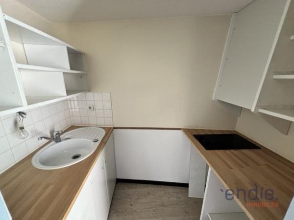 Plombières-Les-Dijon STUDIO AVEC TERRASSE PRIVATIVE