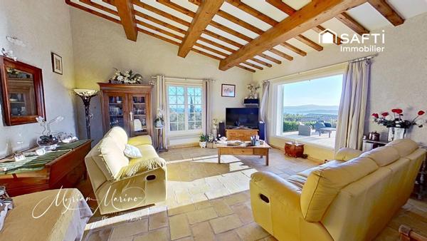 LES ISSAMBRES – Villa 7 pièces avec vue mer panoramique sur la baie de Saint-Tropez