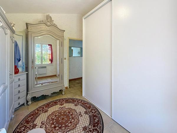 LES ISSAMBRES – Villa 7 pièces avec vue mer panoramique sur la baie de Saint-Tropez