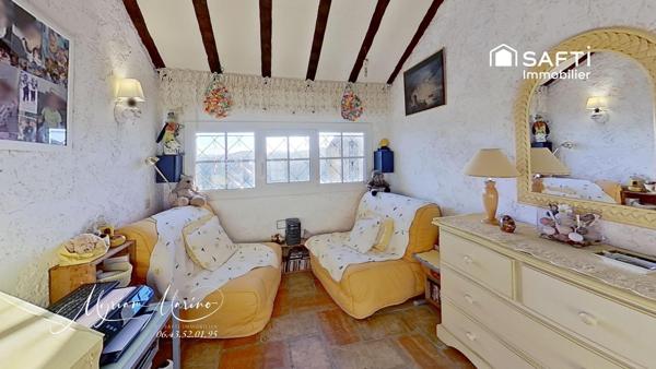 LES ISSAMBRES – Villa 7 pièces avec vue mer panoramique sur la baie de Saint-Tropez