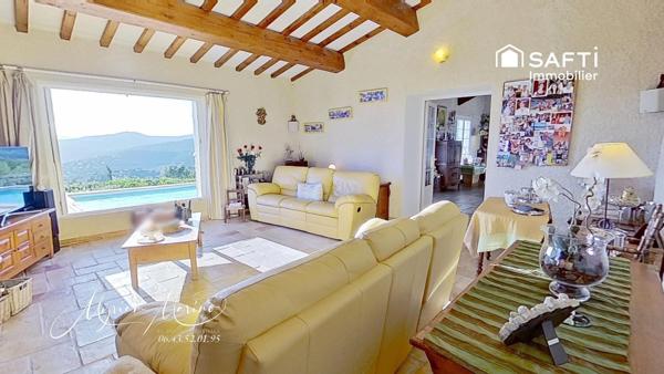 LES ISSAMBRES – Villa 7 pièces avec vue mer panoramique sur la baie de Saint-Tropez