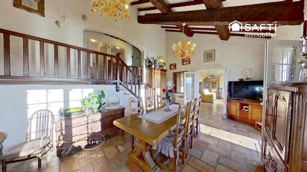 LES ISSAMBRES – Villa 7 pièces avec vue mer panoramique sur la baie de Saint-Tropez