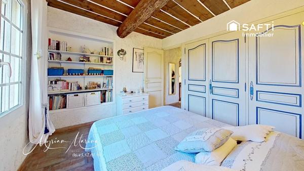 LES ISSAMBRES – Villa 7 pièces avec vue mer panoramique sur la baie de Saint-Tropez
