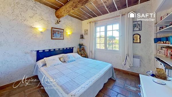 LES ISSAMBRES – Villa 7 pièces avec vue mer panoramique sur la baie de Saint-Tropez