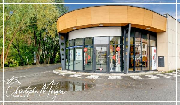 Local commercial à vendre 5 bureaux 157 m² à Troisfontaines (57), aménagé, avec climatisation réversible