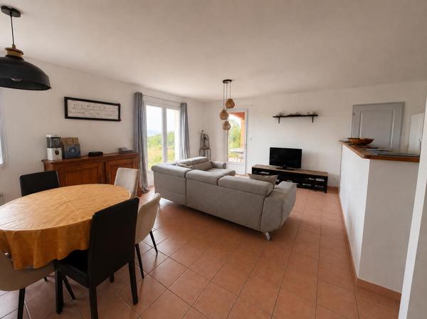 Maison 4 pièces de 90 m² à Mirabel