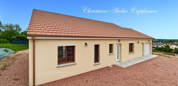 Paray le Monial, Villa de plain pied de 116 m² avec 3 chambres sur parcelle de terrain de 731 m²