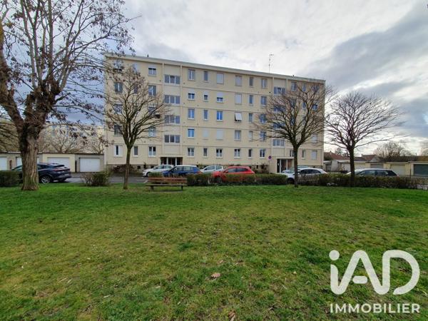 Location appartement 3 pièces 64 m² Compiègne