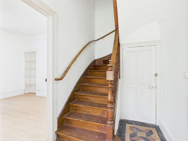 Maison Romilly Sur Seine 4 pièce(s) 83 m2 avec terrain, garage et dépendance