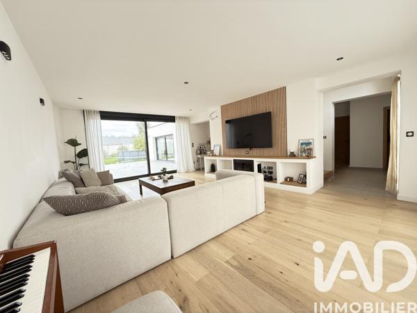 Maison à vendre 8 pièces 235 m² Faches-Thumesnil