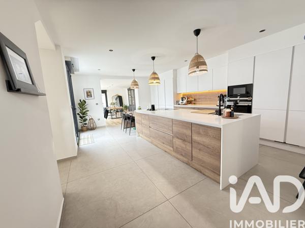 Maison à vendre 8 pièces 235 m² Faches-Thumesnil