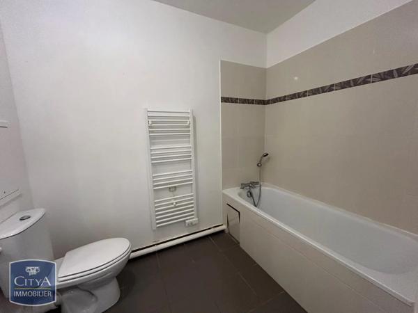 Appartement à louer 2 pièces 39.84m² Évreux (27000)