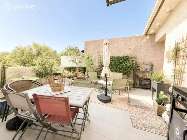 Appartement T3 en dernier etage sans vis a vis