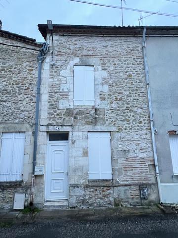 Maison de ville de 46m2 avec une chambre et un bureau.