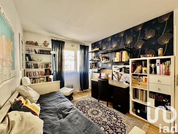 Appartement à vendre 5 pièces 107 m² Suresnes