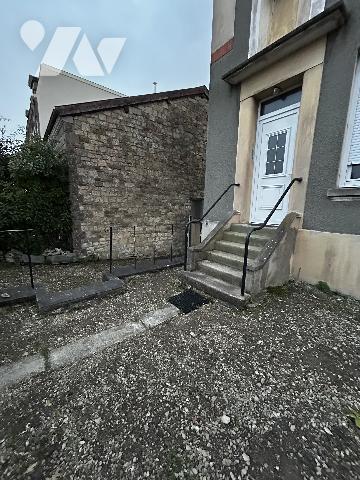 Maison de ville, avec terrain