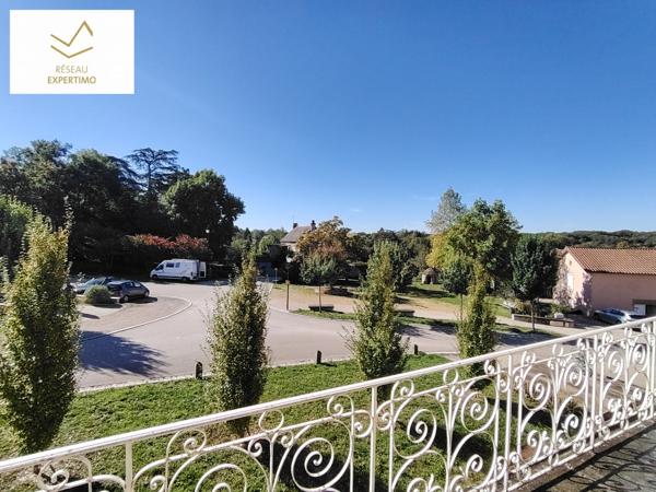 Martiel (12200) Grande maison de village à MARTIEL