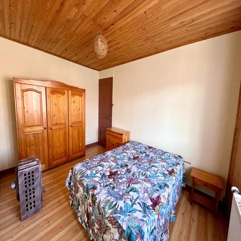 Maison
                                                                                                                                                                                                                                                                                                                        4 pièce(s)                                                                                                                                                                                                          3 chambre(s)                                                                                                                                                                                                          84  m²