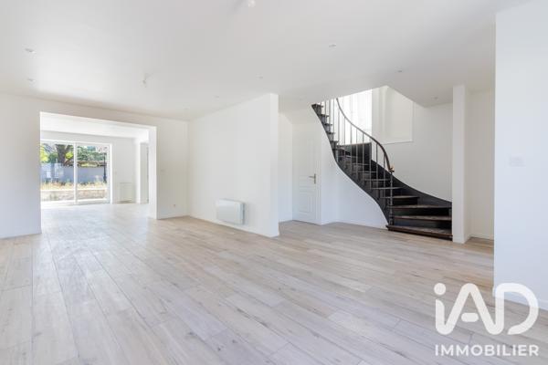 Maison à vendre 6 pièces 216 m² Draveil