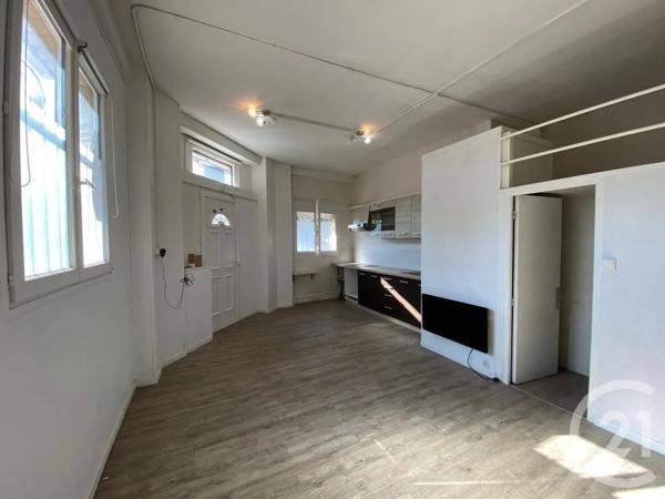 Appartement Studio à vendre  1 pièce - 25 m 2   LES PAVILLONS SOUS BOIS  - 93