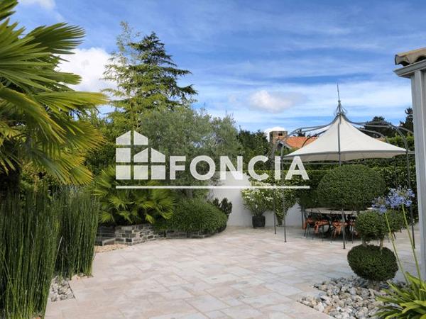 À vendre Maison 9 pièces 272 m² - Challans 85300