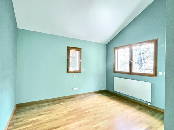 Divonne-les-Bains (01220) Maison individuelle - Environnement nature et proche centre