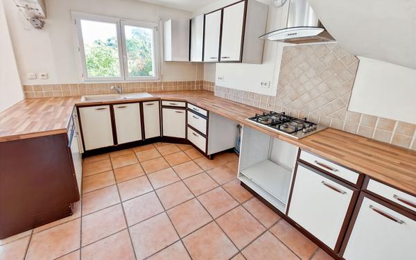 Maison à vendre    8 pièces •  Manosque