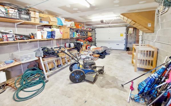 Maison à vendre    8 pièces •  Manosque