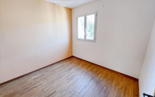 Maison à vendre    8 pièces •  Manosque