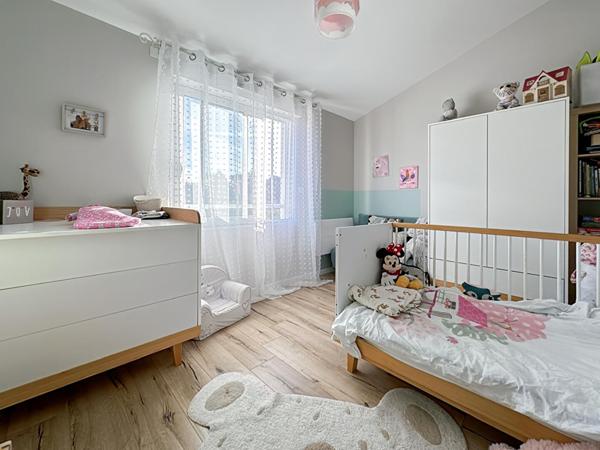 Maison T4 + studio indépendant + bureau